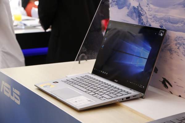 Bộ đôi laptop ASUS ZenBook UM433 và ZenBook Flip 14 UM462 vừa ra mắt, giá 20.99 triệu đồng có gì hay? 