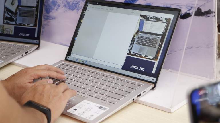 FPT Shop mở bán độc quyền bộ đôi laptop Ultrabook ASUS ZenBook UM433 và ZenBook Flip 14 UM462