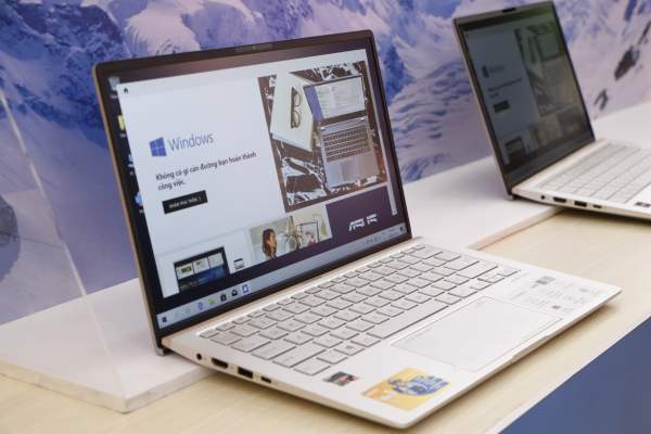 FPT Shop mở bán độc quyền bộ đôi laptop Ultrabook ASUS ZenBook UM433 và ZenBook Flip 14 UM462