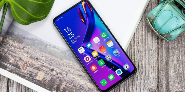 Smartphone 7 triệu đồng: Oppo K3 hay Vsmart Live?