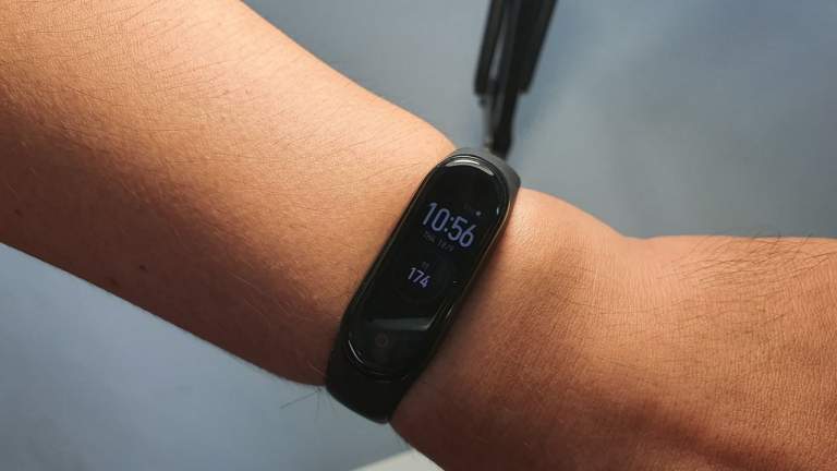 Mi Band 4 chính thức được cập nhật tiếng Việt, mời bạn cập nhật