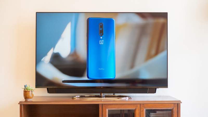 OnePlus TV 55 Q1 Pro ra mắt, giá từ 985 USD