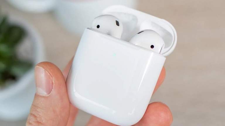 Cách chia sẻ âm thanh AirPods với một người bạn