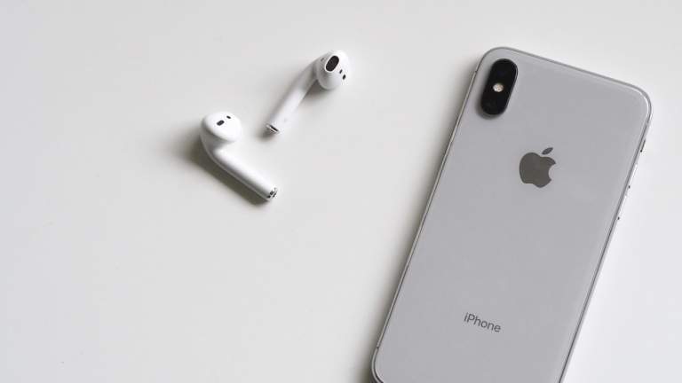 AirPods chống ồn của Apple được phát hiện trong iOS 13.2 beta 1