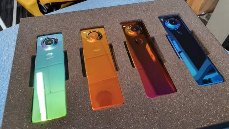 Xuất hiện Essential Phone 2 với thiết kế kỳ lạ