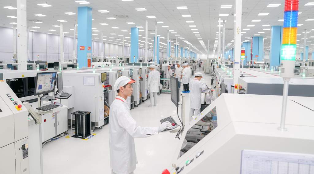 VinSmart khánh thành tổ hợp nhà máy sản xuất thiết bị điện tử thông minh giai đoạn 1