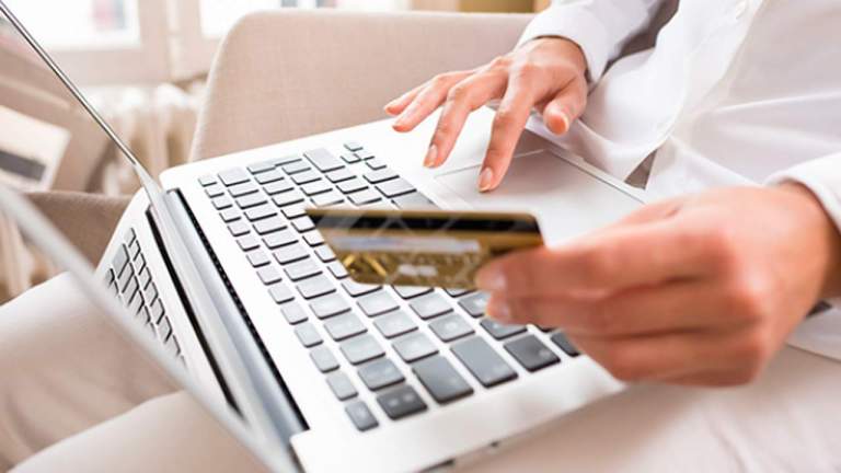 Sắp có quy định phong tỏa tài khoản thanh toán để bảo vệ người chuyển nhầm tiền