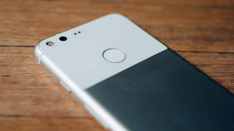 Google Pixel thế hệ đầu tiên sắp hết được cập nhật