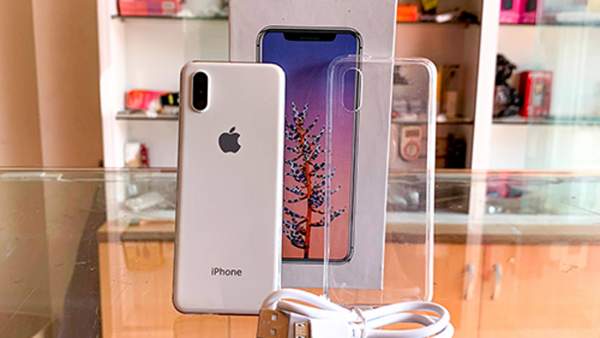 'iPhone mini' giá 500 ngàn đồng