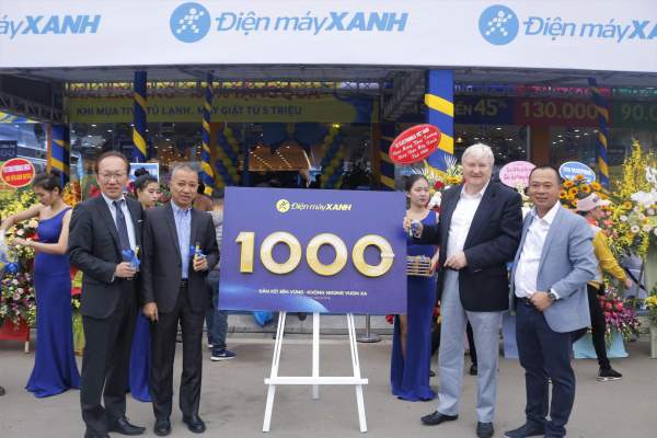 Điện máy Xanh vượt mốc 1000 siêu thị, vững ngôi vương ngành bán lẻ điện máy