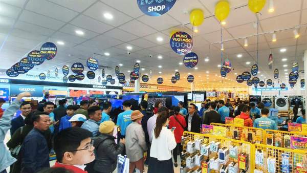 Điện máy Xanh vượt mốc 1000 siêu thị, vững ngôi vương ngành bán lẻ điện máy