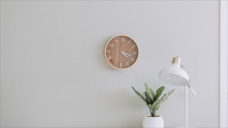 Simple Clock: Ứng dụng đồng hồ thay thế Alarms & Clock trên Windows 10