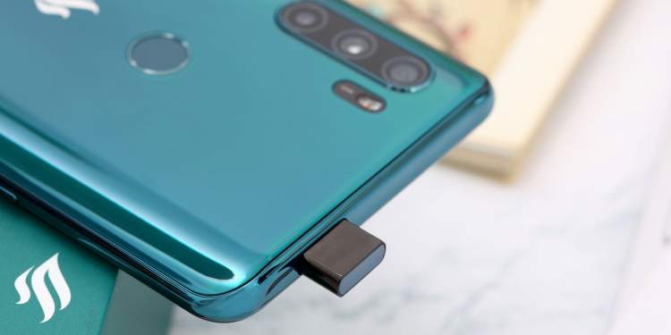 Chọn smartphone có camera thò thụt mới: Vsmart Active 3 hay Huawei Y9s?