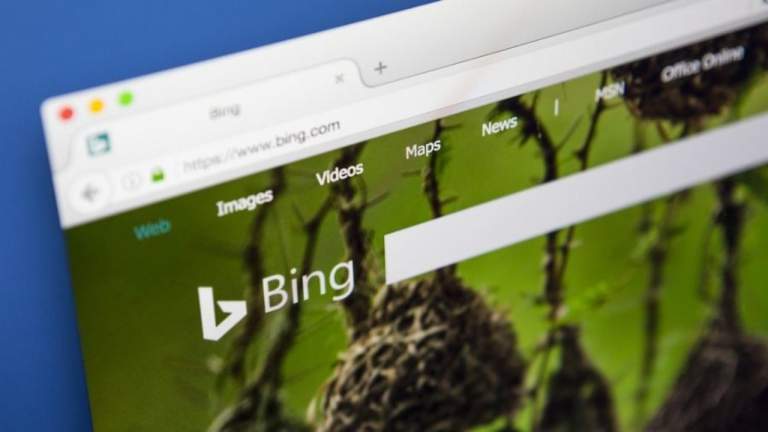 Thay hình nền desktop mỗi ngày bằng ảnh Bing với BingSnap