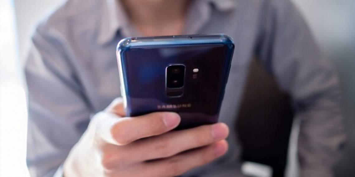 Tại sao bạn nhận thông báo lạ '1' trên điện thoại Samsung