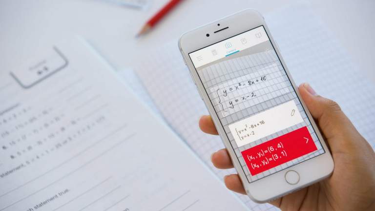 Đang miễn phí dùng Photomath Plus 1 tháng giúp giải toán nhanh