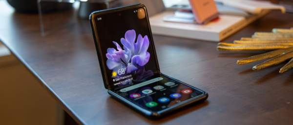 Chọn điện thoại siêu cấp: “An toàn” với iPhone 11 Pro hay “phá cách” với Galaxy Z Flip?