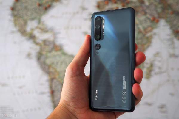 Có 15 triệu đồng, chọn Galaxy S10 Lite hay Mi Note 10 Pro?