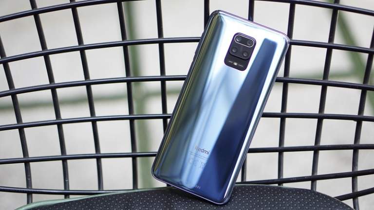 Chọn smartphone 6 triệu mới: Realme 6 hay Redmi Note 9s?