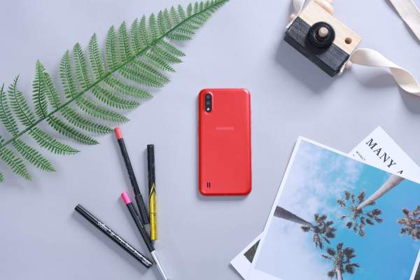 Chọn điện thoại giá rẻ có Android 10