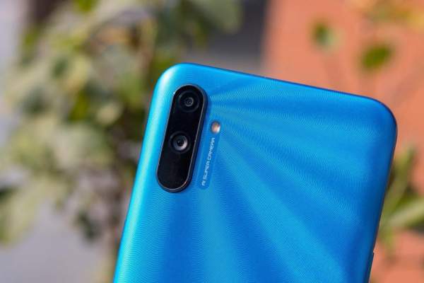Chọn điện thoại giá rẻ có Android 10