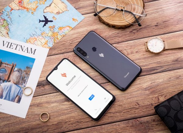 Smartphone dưới 3 triệu: Chọn Vsmart Joy 3 hay Realme C11?
