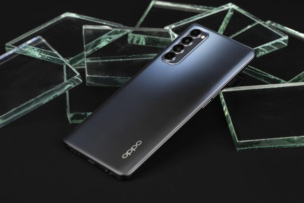 OPPO Reno4 và Reno4 Pro chính thức ra mắt tại Việt Nam