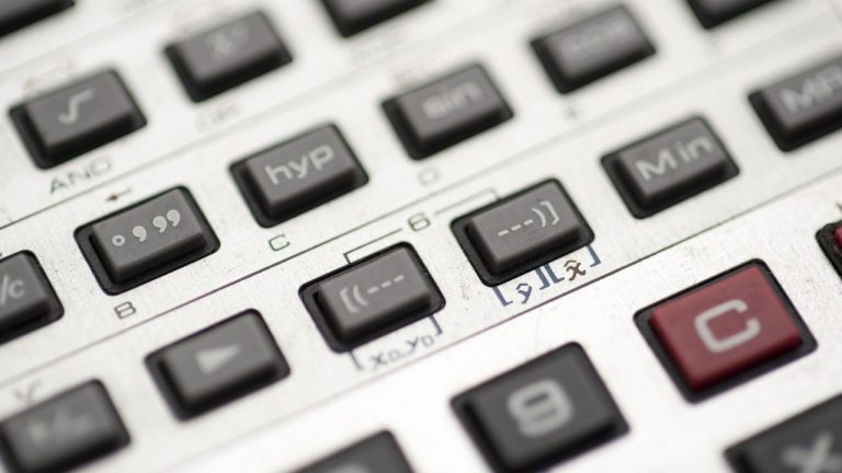 Top 12 tiện ích máy tính online (Calculator)