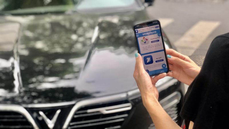 Xài Vina, lái VinFast về nhà