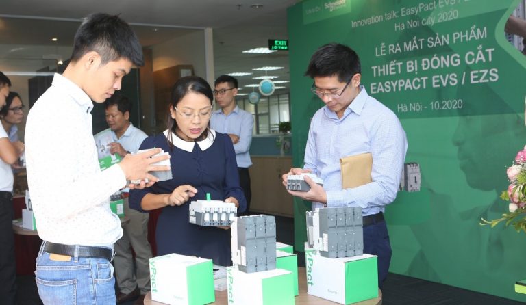 Schneider Electric giới thiệu thiết bị đóng cắt EasyPact EVS và EZS tại thị trường Việt Nam