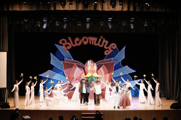 realme đồng hành cùng tân sinh viên HUTECH và Văn Lang realme đồng hành cùng tân sinh viên HUTECH và Văn Lang