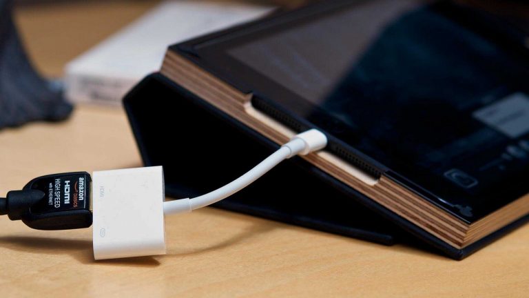 Cáp Lightning to HDMI hoạt động như thế nào?