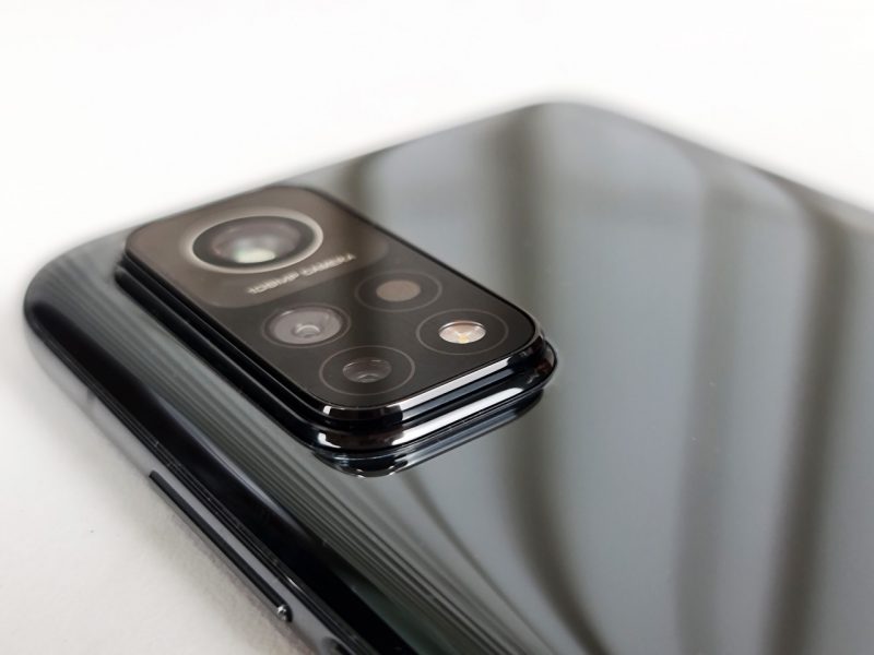 Trên tay Xiaomi Mi 10T Pro: chiếc điện thoại đáng tiền 4 Trên tay Xiaomi Mi 10T Pro tại Việt Nam