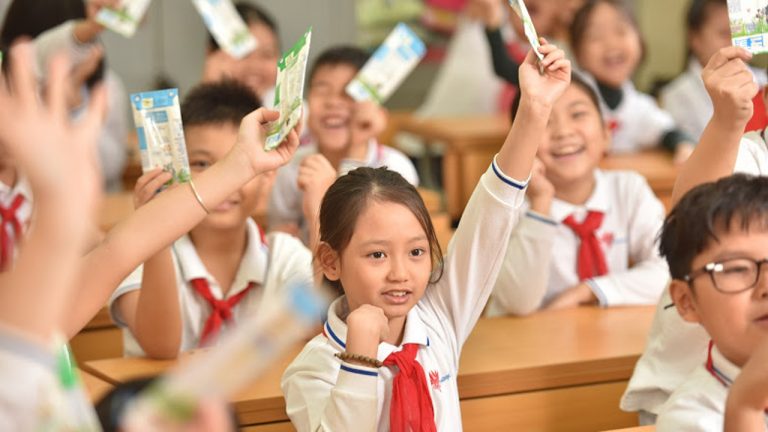 Tetra Pak tổ chức cuộc thi “Cùng bé thu gom vỏ hộp giấy” cho học sinh