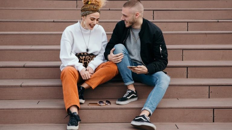 Holidate – xu hướng hẹn hò mới