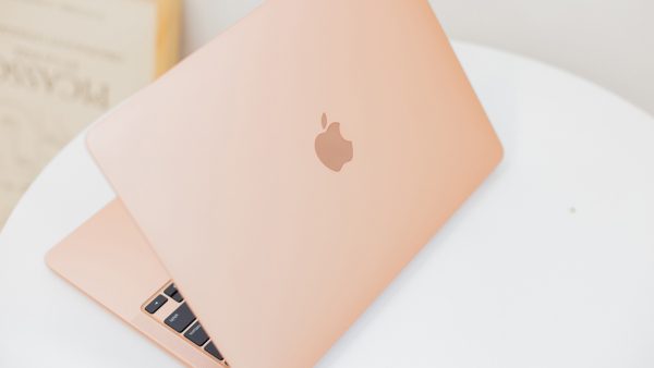 FPT Shop mở bán MacBook M1 2020, cho phép khách nâng cấp RAM, ổ cứng