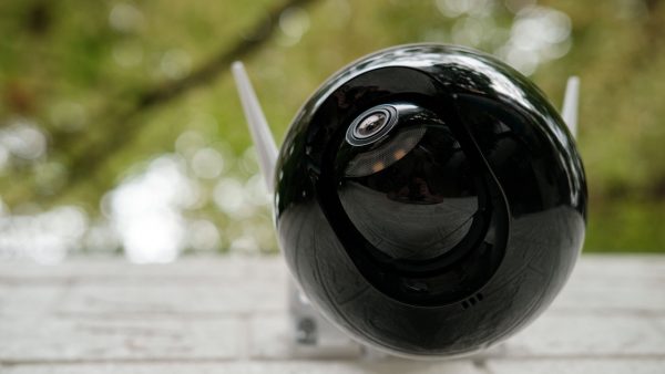 Trải nghiệm camera ngoài trời EZVIZ C8C: camera 360 độ, khả năng quay quét đêm tốt