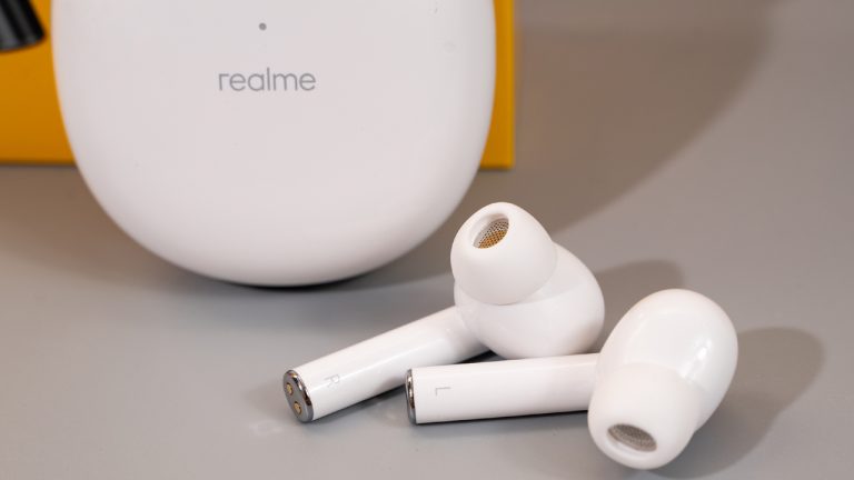 Realme mở bán tai nghe Realme Buds Air Pro giá 2,690,000 đồng, độc quyền tại Cellphone S