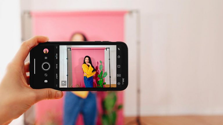 AutoCamera: Gửi ảnh, video ngay với email sau khi chụp xong