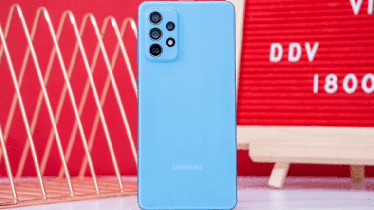 Di Động Việt mở bán Galaxy A52 và A72, giá từ 7,99 triệu đồng
