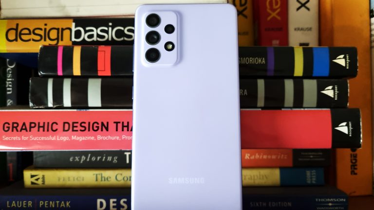 Trên tay Samsung Galaxy A52 tại Việt Nam