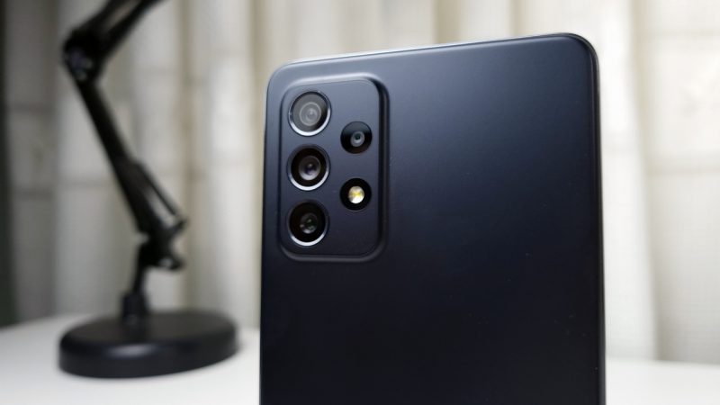 Trên tay Samsung Galaxy A72 tại Việt Nam