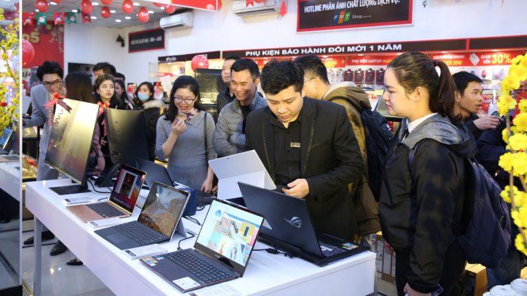 Cán mốc 70 trung tâm laptop trên toàn quốc, FPT Shop tung loạt ưu đãi hấp dẫn