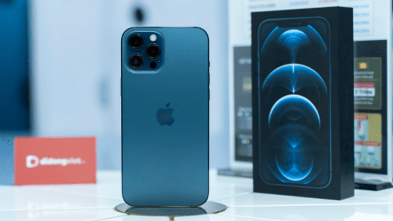 iPhone 12 Pro 128GB giảm đến 4,6 triệu đồng
