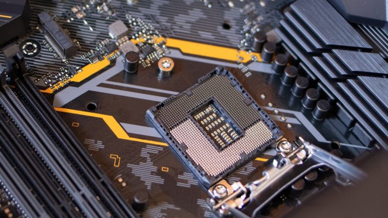 TPM 2.0 là gì? Cách kiểm tra máy có hỗ trợ không?