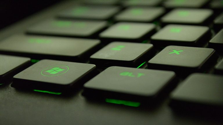 Secure Boot là gì? Cách bật tắt Secure Boot