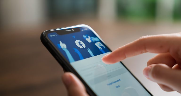 Cách không cho người khác lưu ảnh trên Facebook