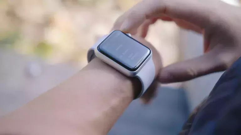 Cách thay đổi đơn vị khoảng cách trên Apple Watch và iPhone