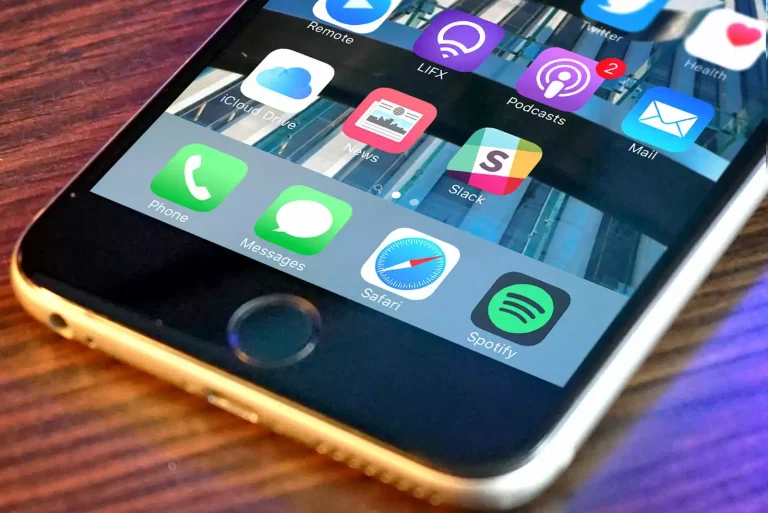iOS 15.7.2 sửa nhiều lỗi bảo mật trên iPhone cũ