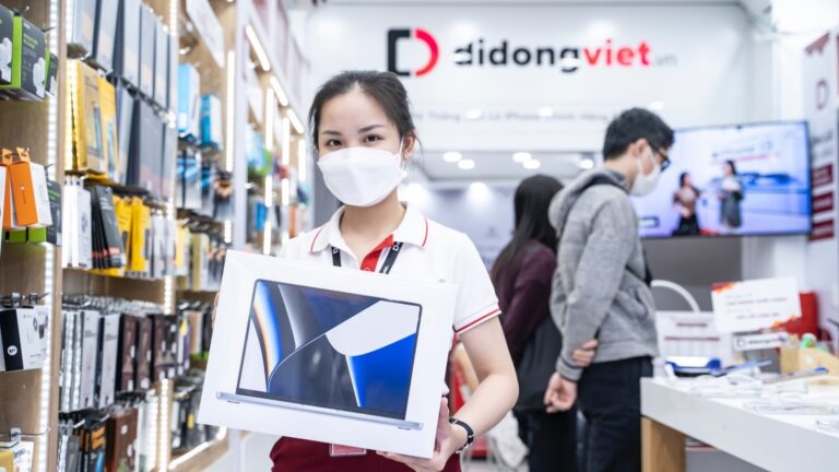 Macbook Pro 2021 cập bến Di Động Việt, giá từ 52,99 triệu đồng